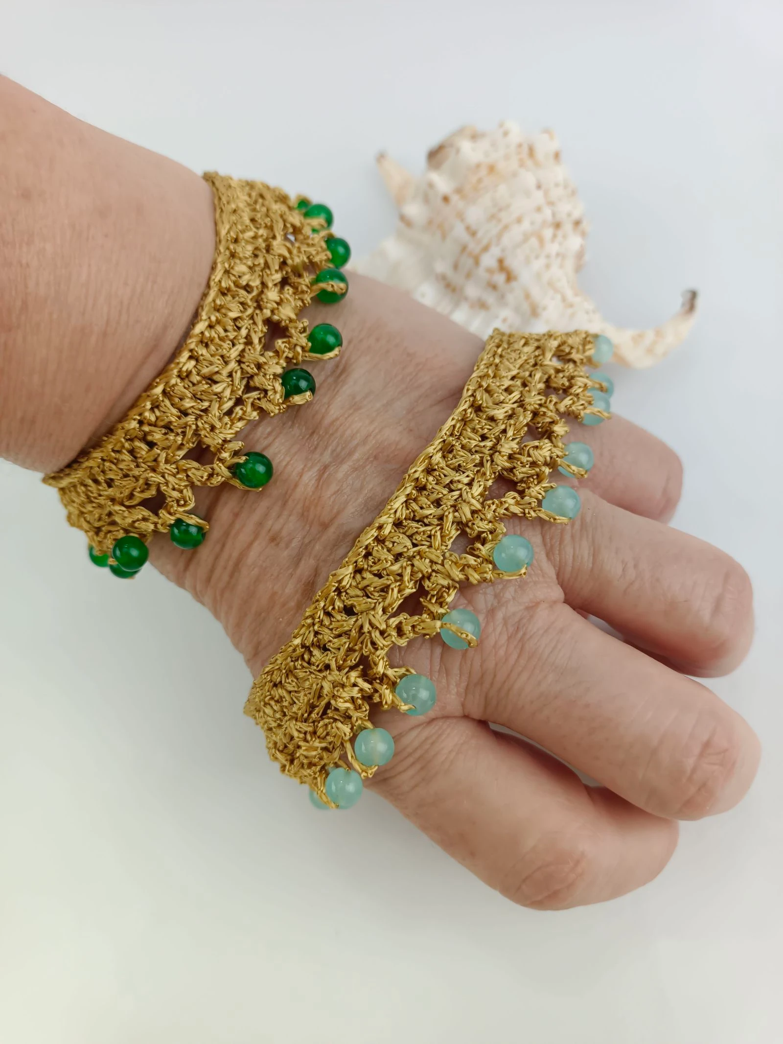 Lote de 2 pulseiras em cor dourada de crochê – photo 3